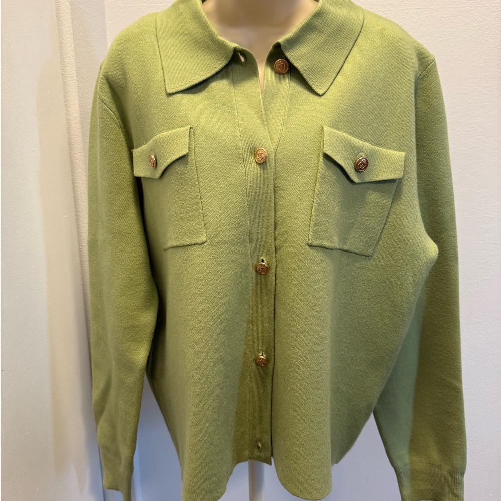 Green Button-Front Knit Cardigan with Chest Pockets Gold Accent Buttons Cropped